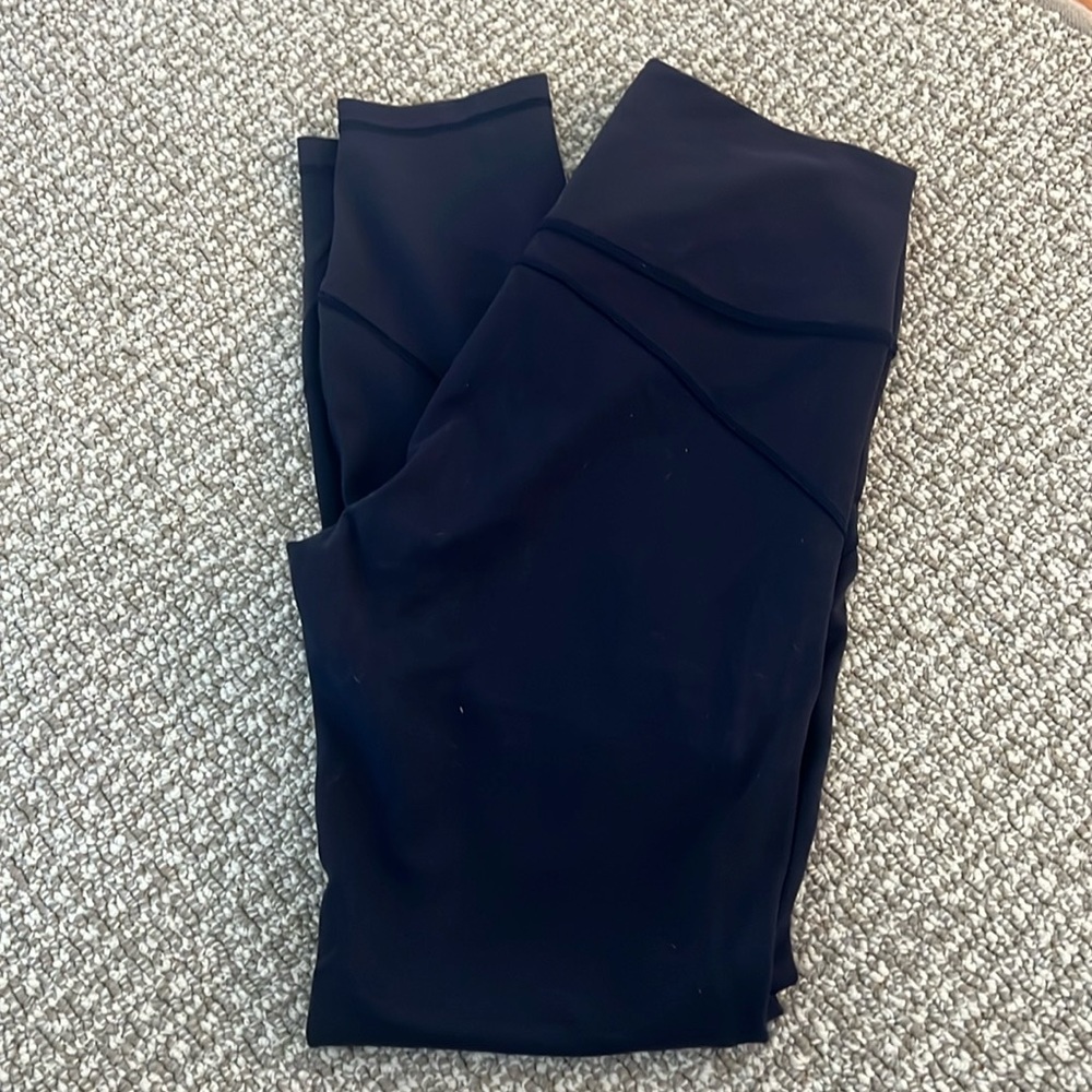 Lululemon navy leggings size 6 in good condition